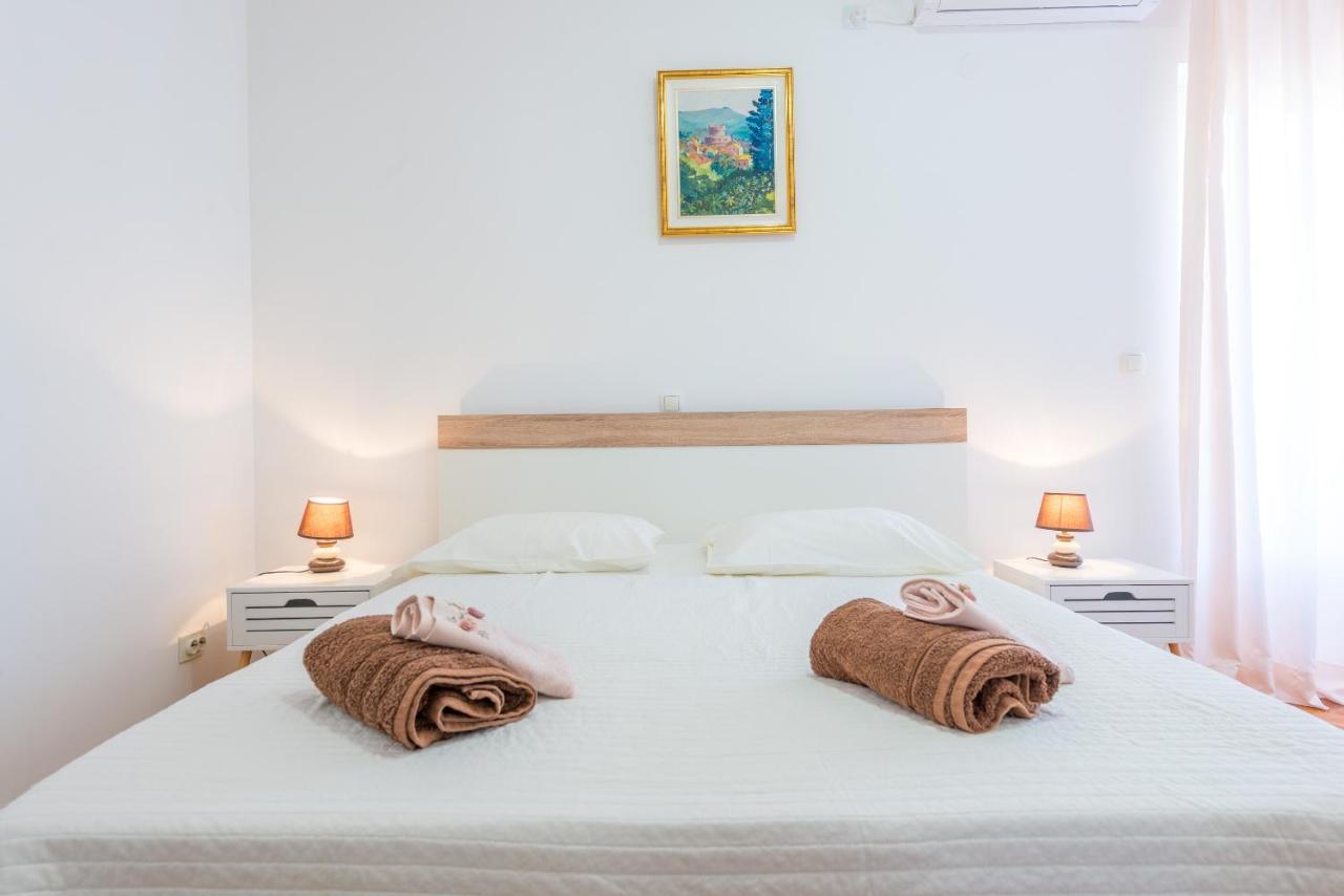 Apartment Adria Dubrovnik Bagian luar foto